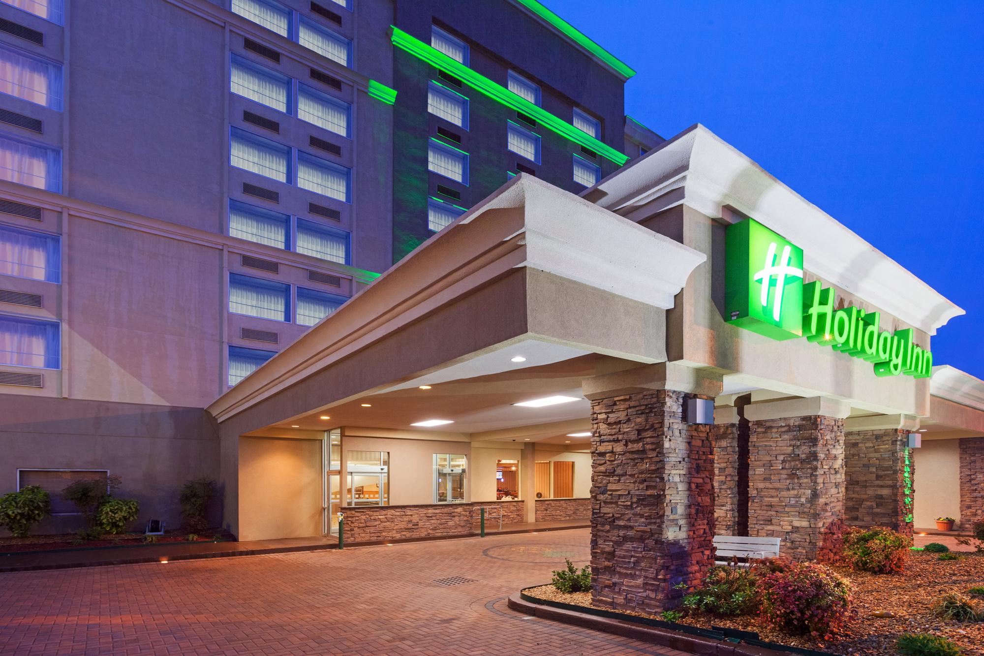 Holiday Inn I 64 West End Crossroads