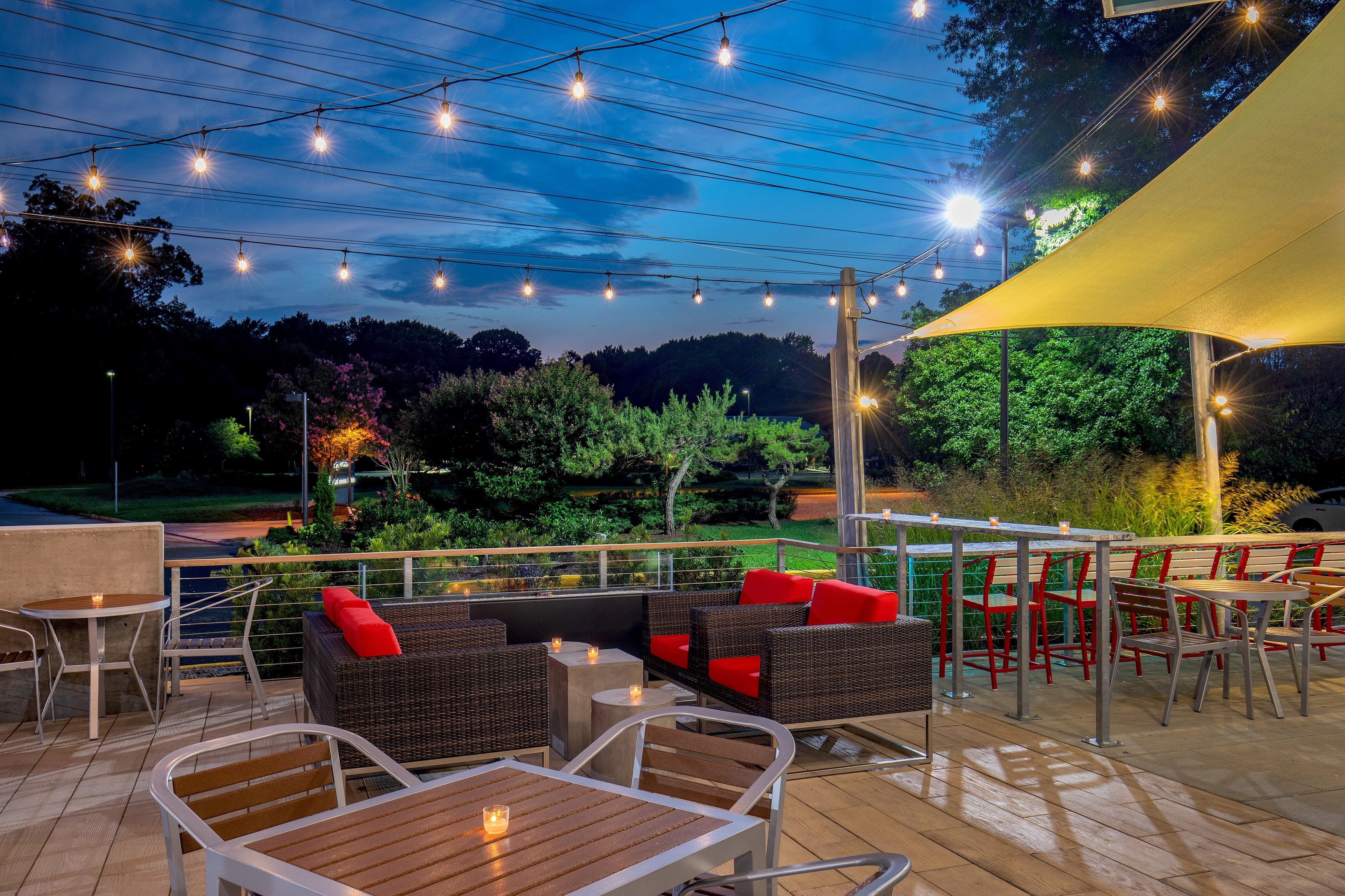 lexington va restaurants with outdoor seating