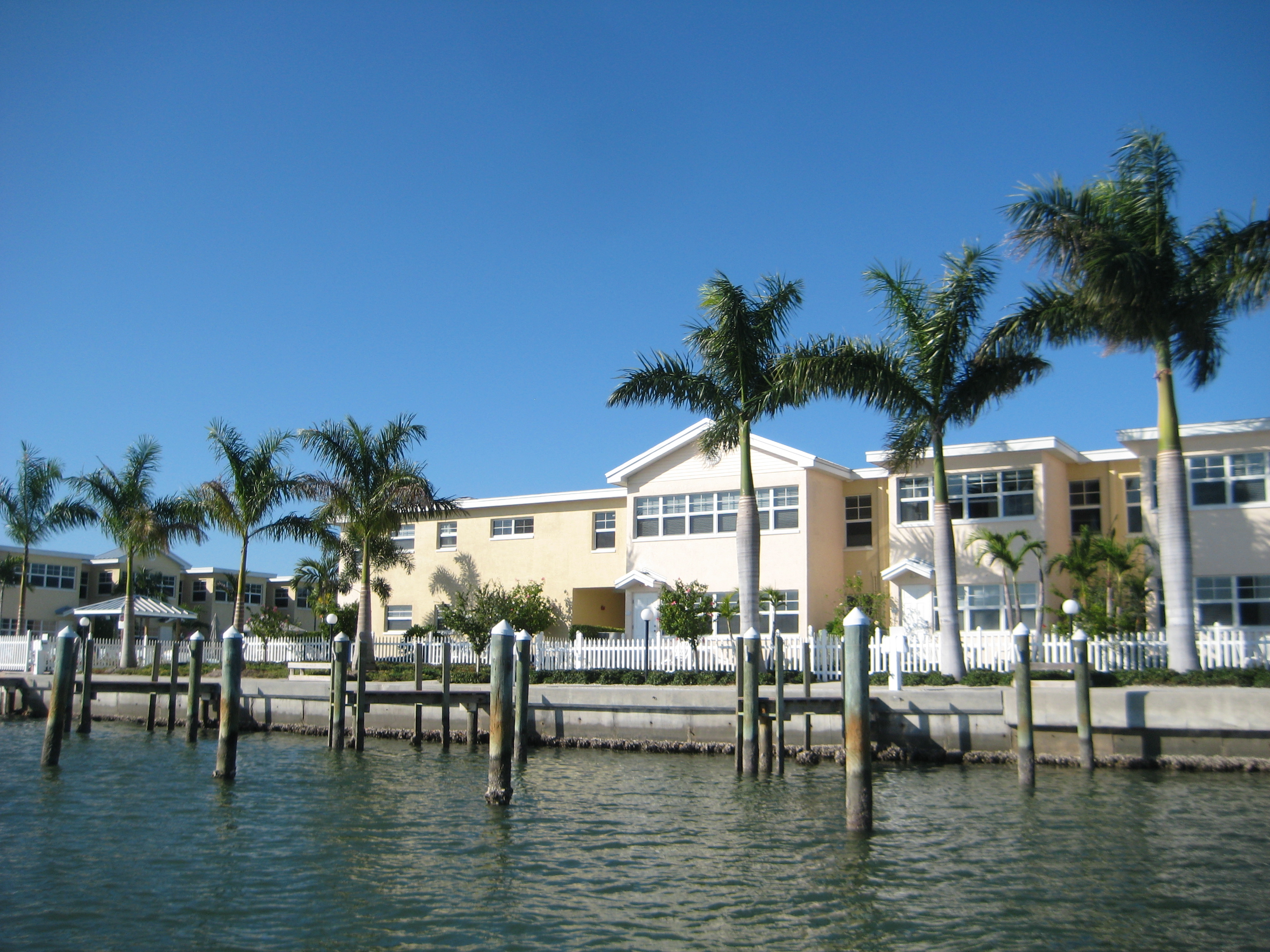 Barefoot Beach Resort in Indian Shores | VISIT FLORIDA