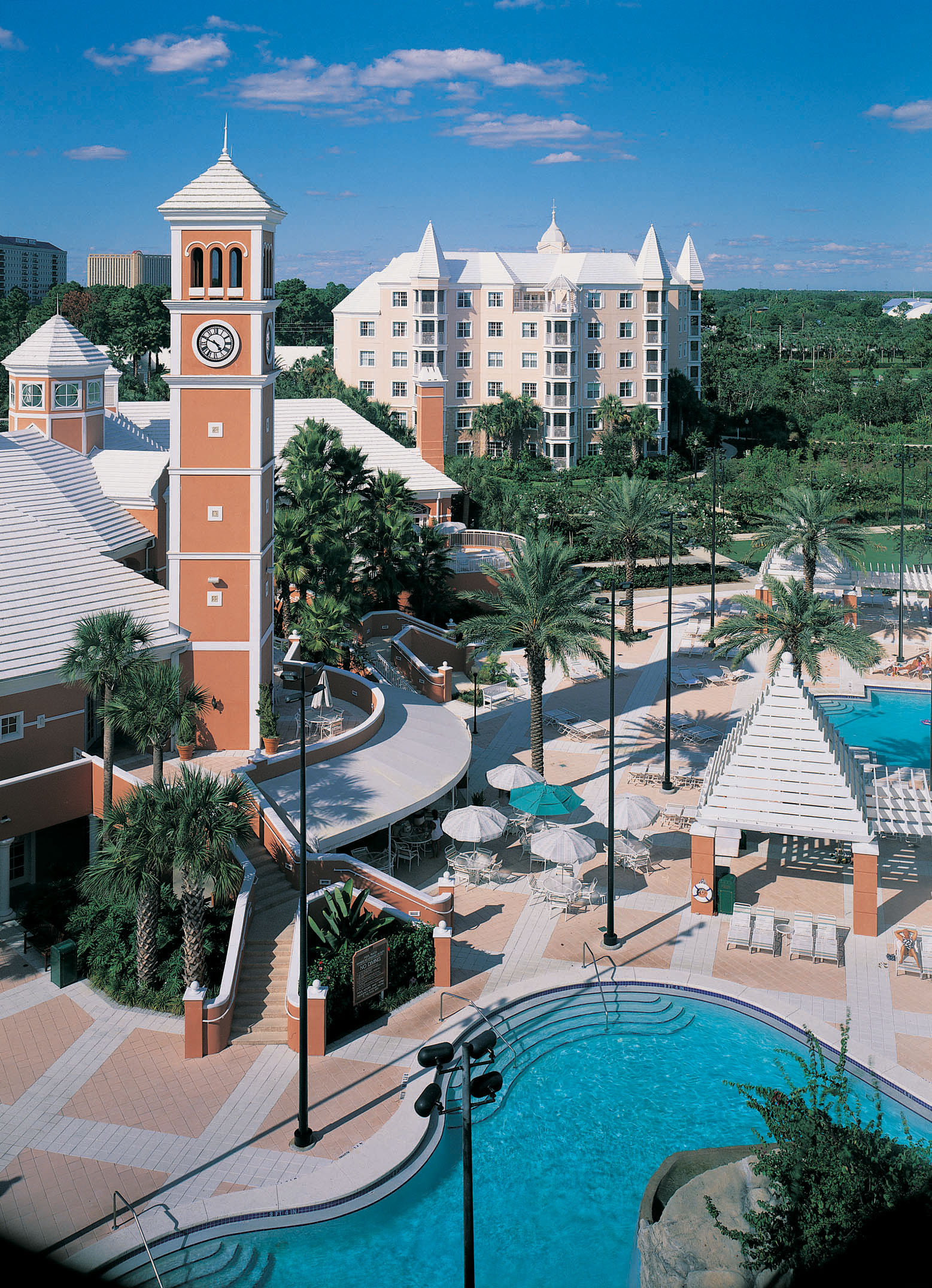 Hilton Grand Vacations Club At SeaWorld International Center in Orlando |  VISIT FLORIDA