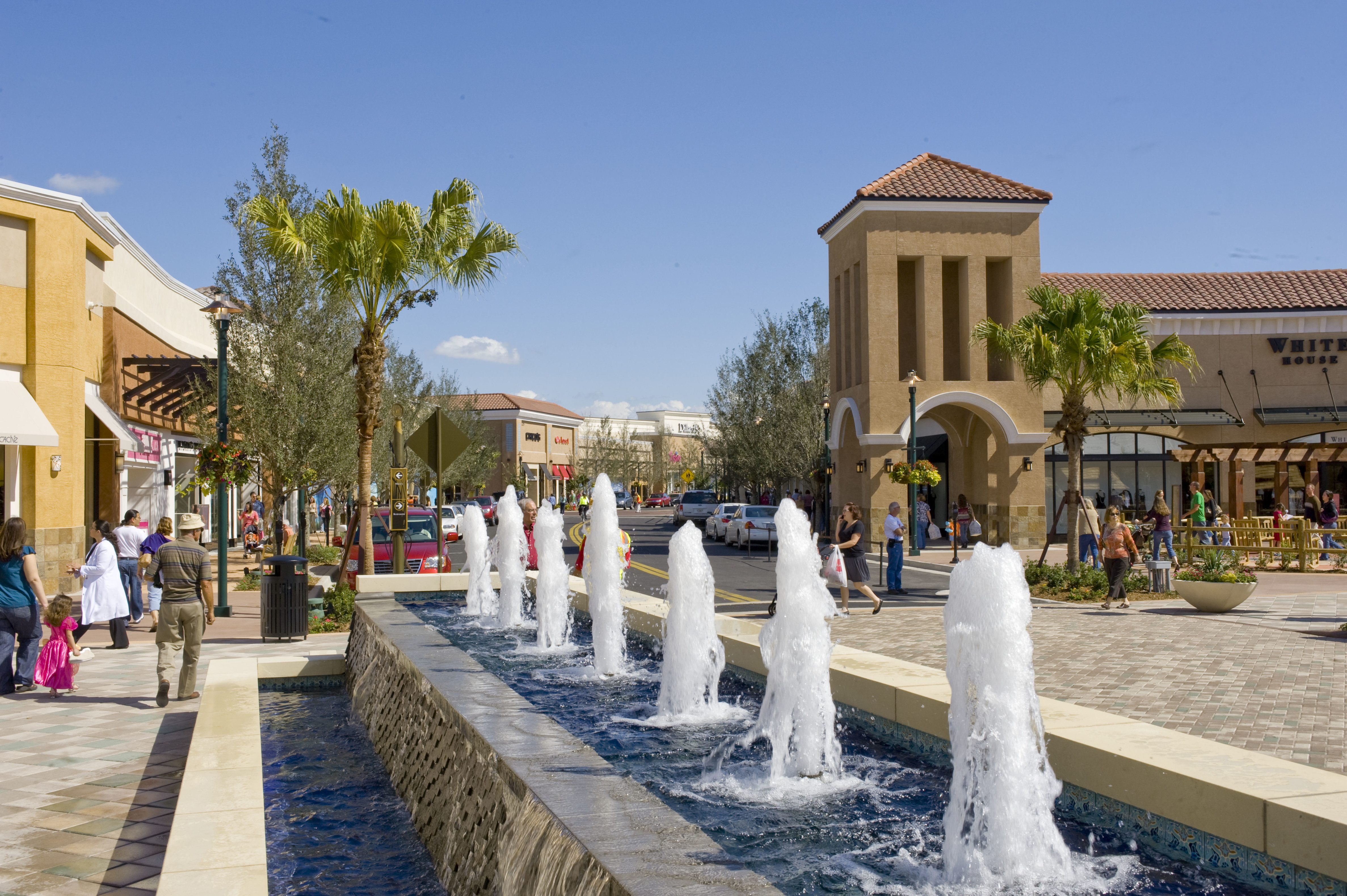 The Shops at Wiregrass in Wesley Chapel | VISIT FLORIDA