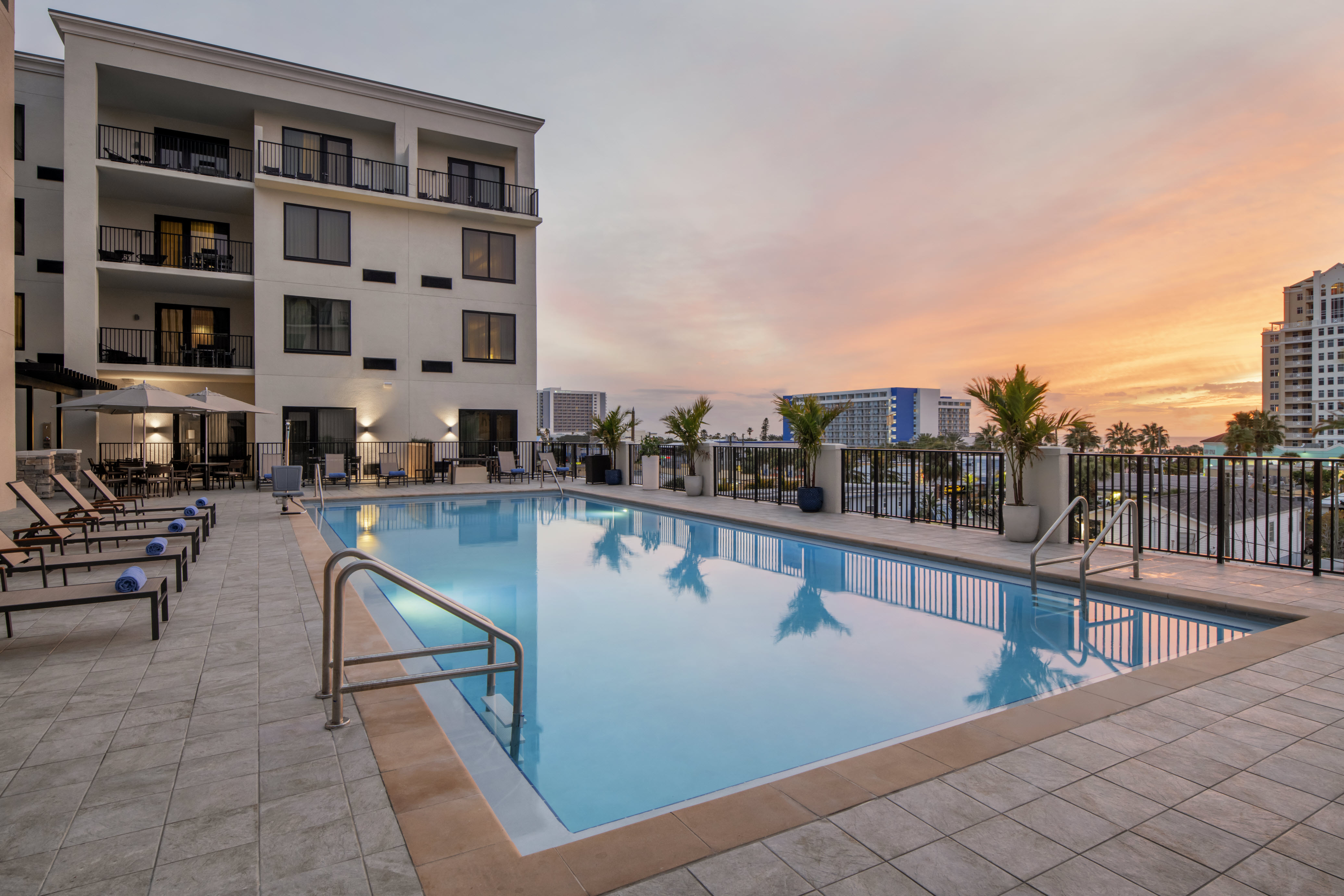 Courtyard Clearwater Beach in Clearwater Beach | VISIT FLORIDA