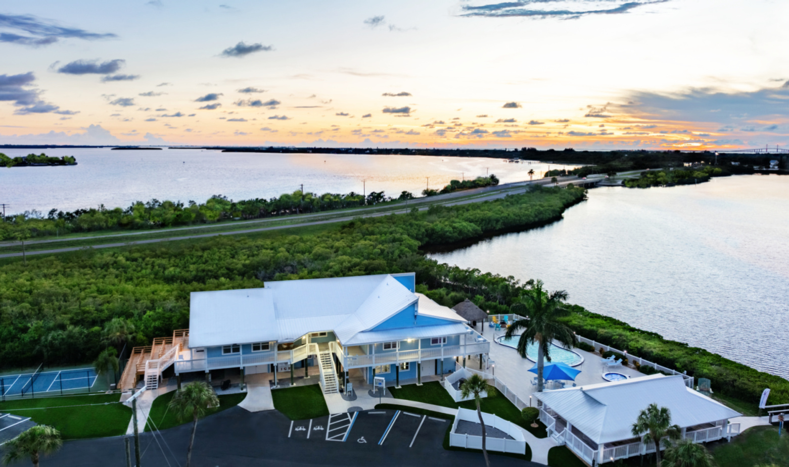 Fisherman's Cove RV Resort in Palmetto | VISIT FLORIDA