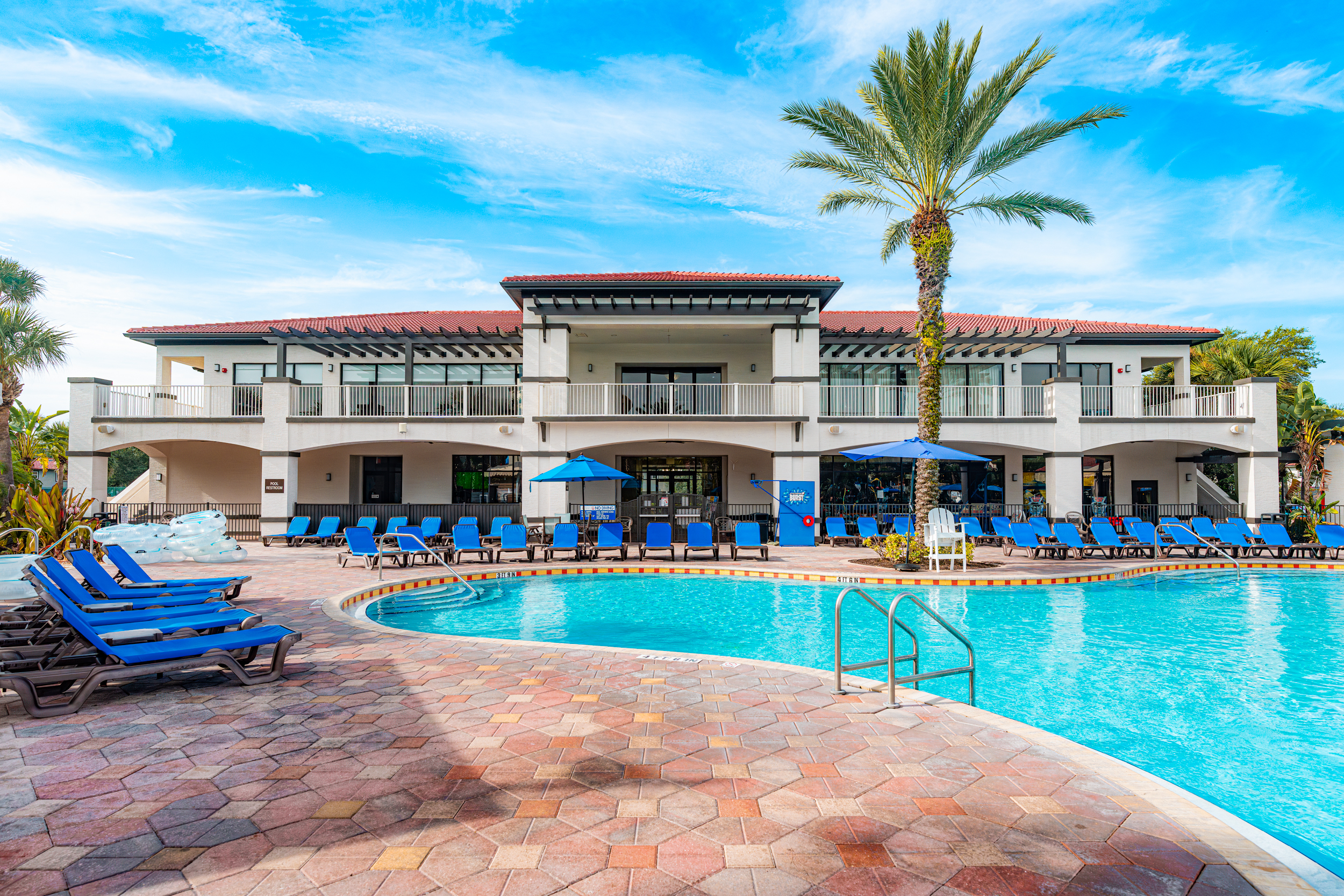 FantasyWorld Resort in Kissimmee | VISIT FLORIDA