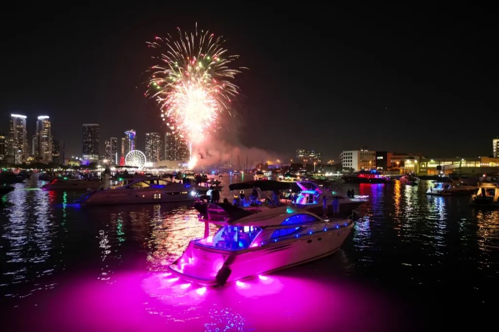 Book a Boat in Miami Beach to enjoy Exclusive Experiences