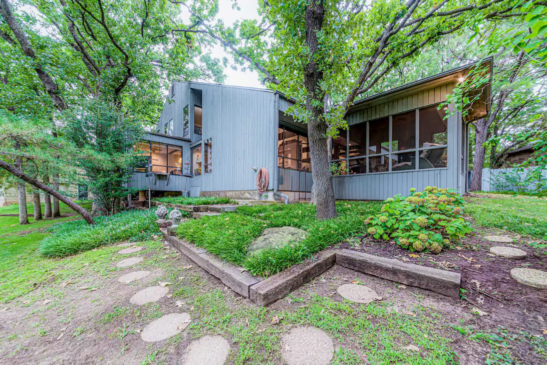 Country Club Treehouse | Visit Stillwater