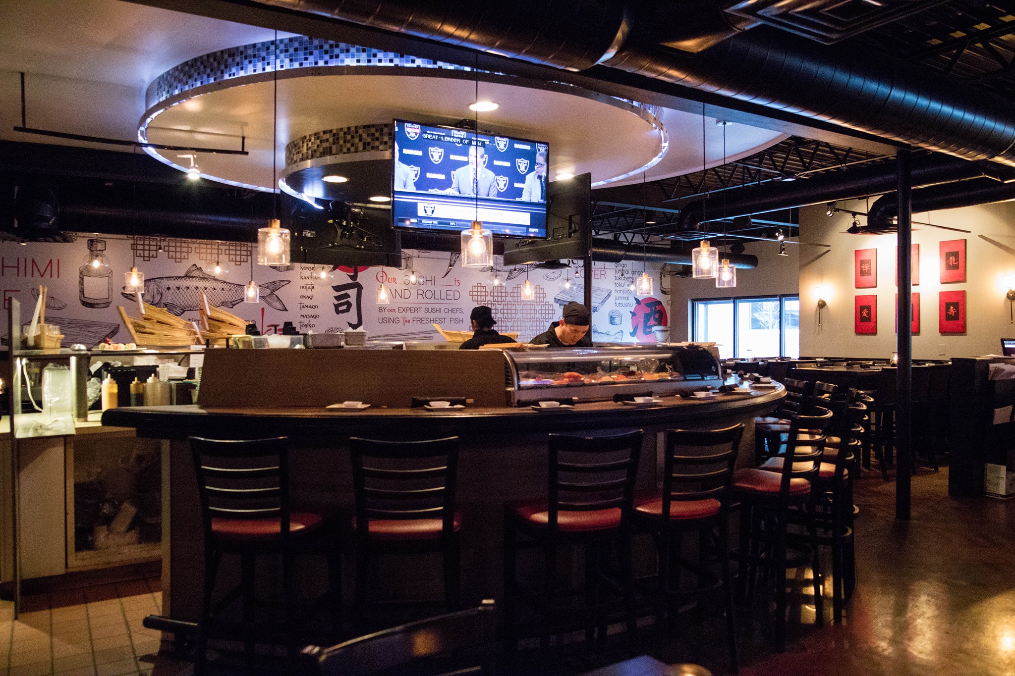 Mikimoto's Asian Grill & Sushi Bar