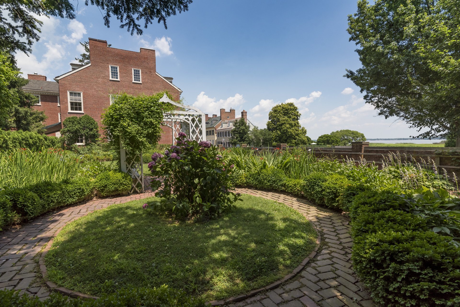 Read House Garden