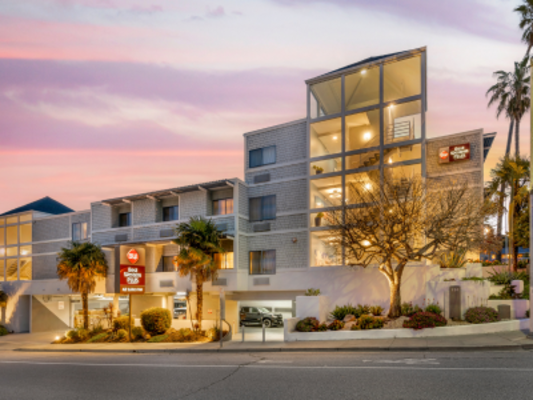 Best Western Plus All Suites Inn