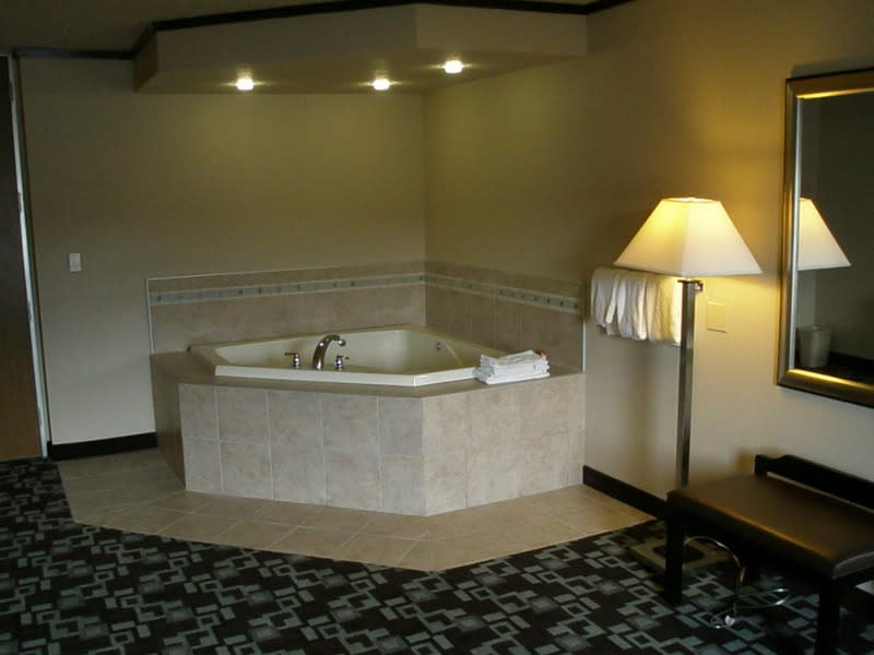 Super 8 by Wyndham Daleville | Daleville, VA 24083