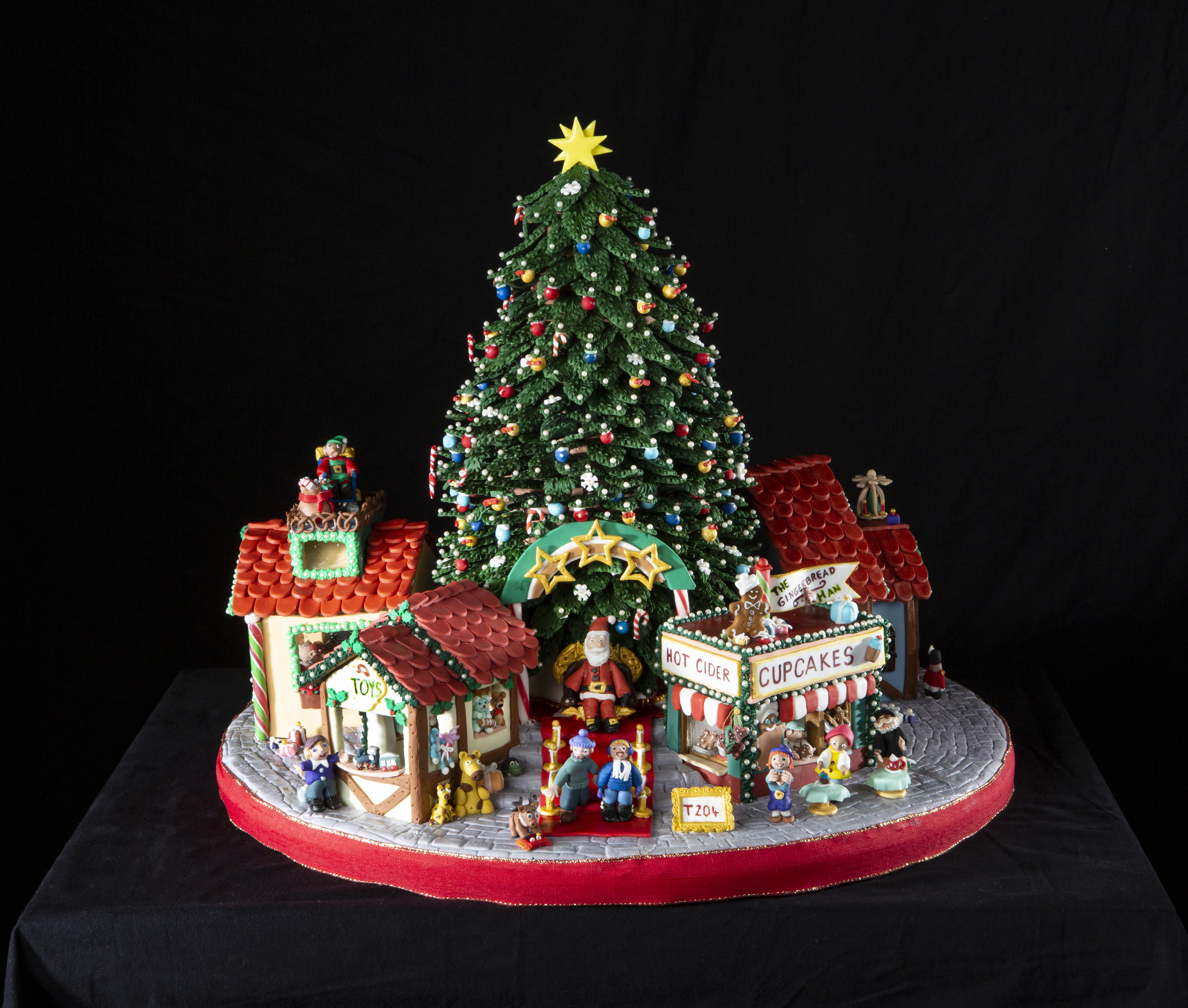 2019 National Gingerbread House Competition Teen First Place