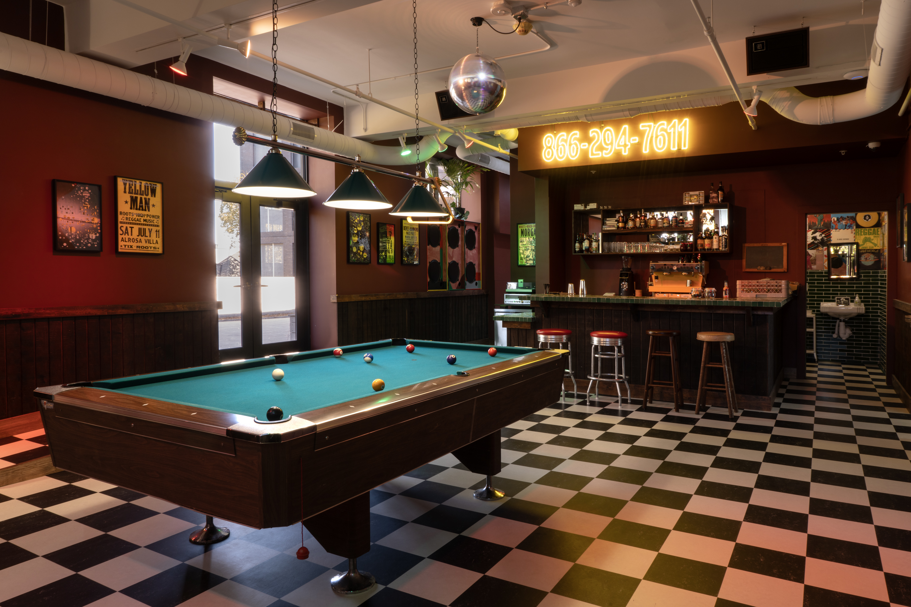 Bar Room at The Pizzuti