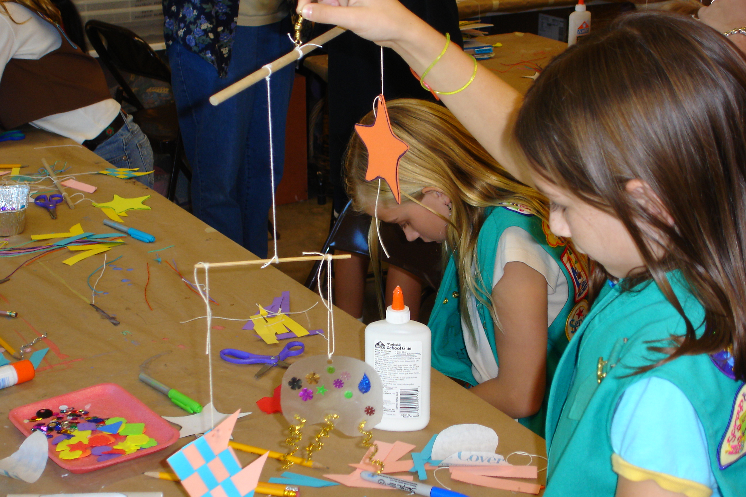 kids crafting