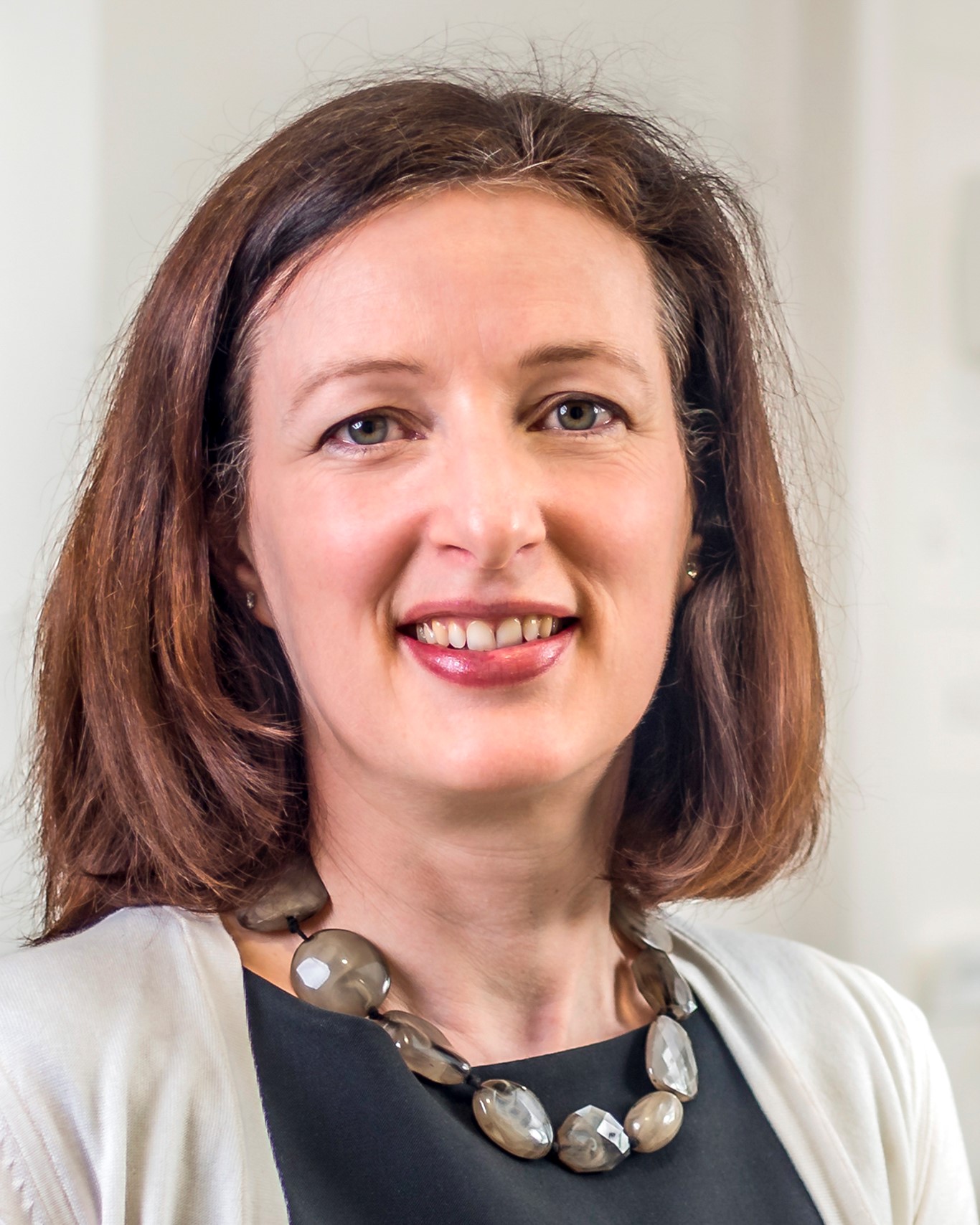 Dr Fiona Thistlethwaite