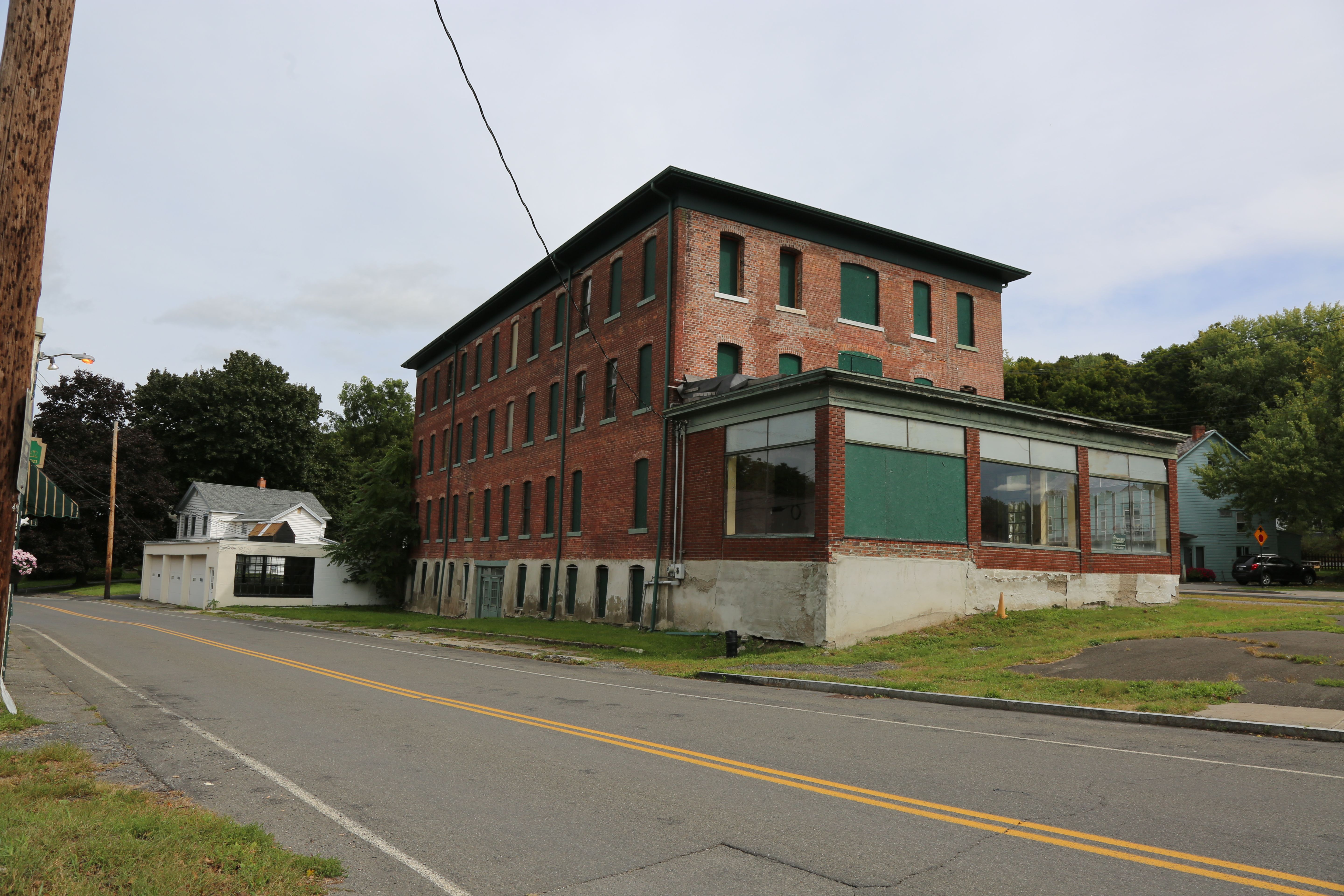Shaker Chatham Building Exterior
