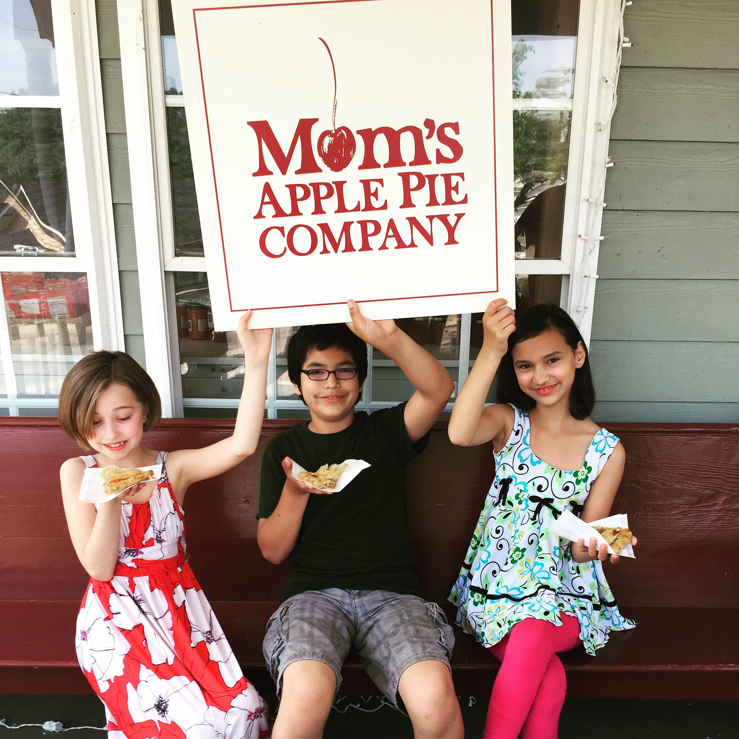 Kids with Mom's Apple Pie
