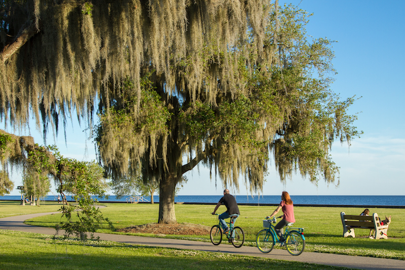 Biking along the Mandeville Lakefront