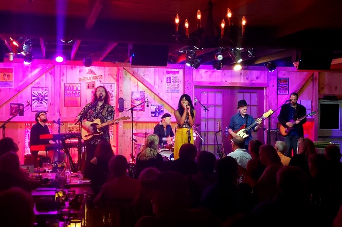 The Linda Ronstadt Experience Starring American Idol Finalist Tristan McIntosh