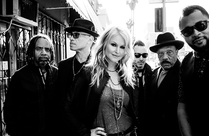 Mindi Abair & The Boneshakers