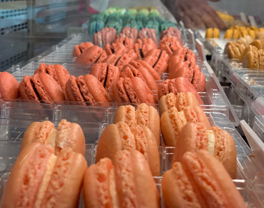 Le Macaron Display Case Le Macaron Display Case