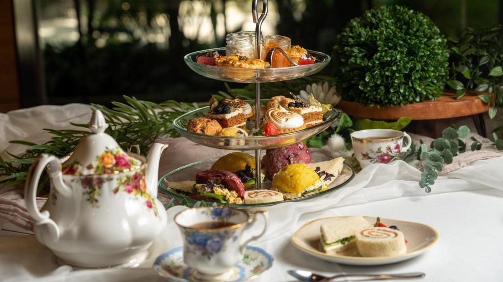 High Tea at the zoo