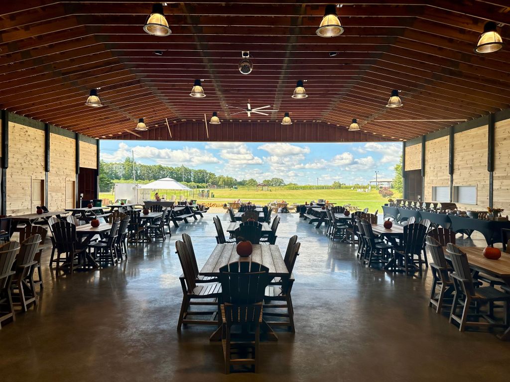 Country Music Weekend at Barton Orchards