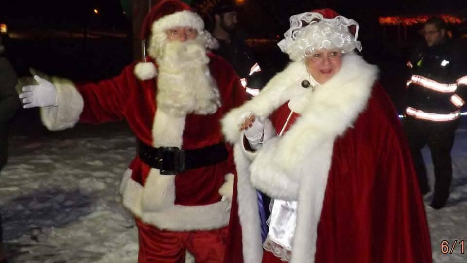 2019 Holiday Fest and Christmas Tree Lighting in Dover