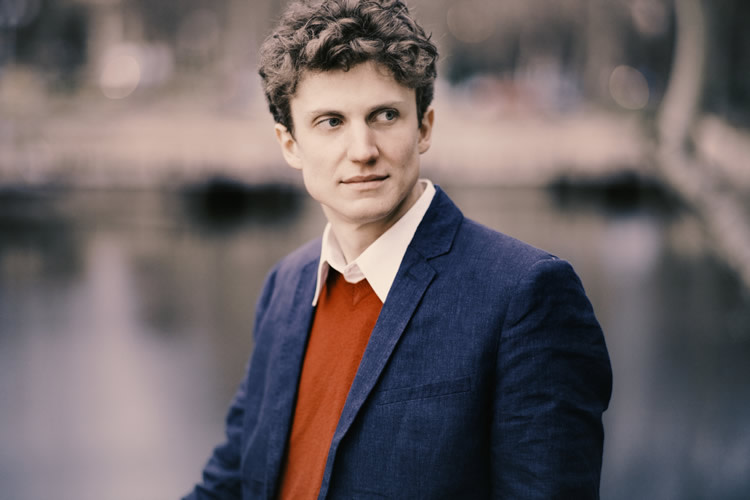 Howland Chamber Music Circle Piano Festival with Zoltán Fejérvári