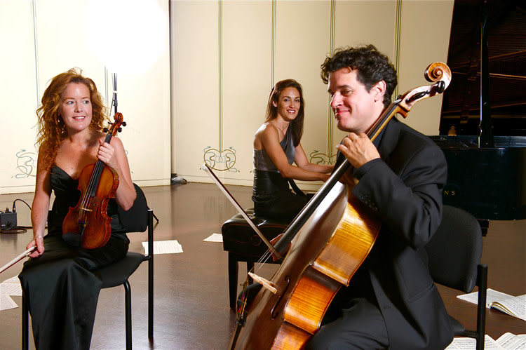 Howland Chamber Music Circle Piano Festival with Lincoln Trio