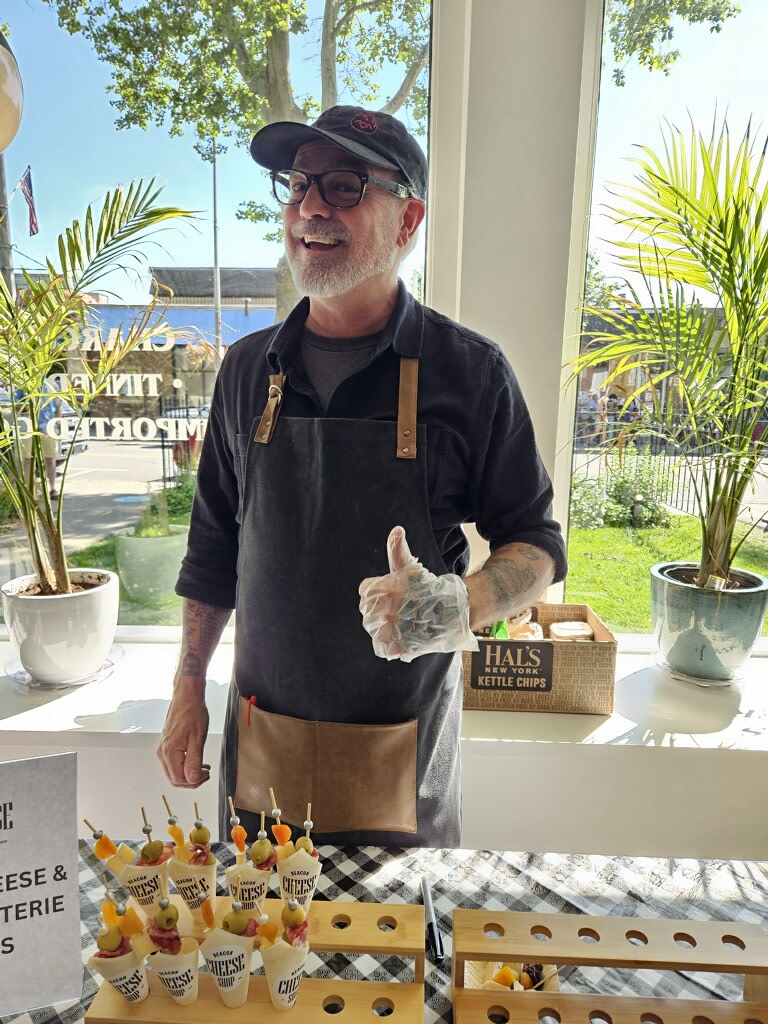 Eat Drink Beacon Food Crawl