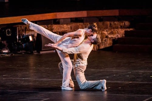 Kaatsbaan International Dance Center Hosts "Aszure Barton & Artists"