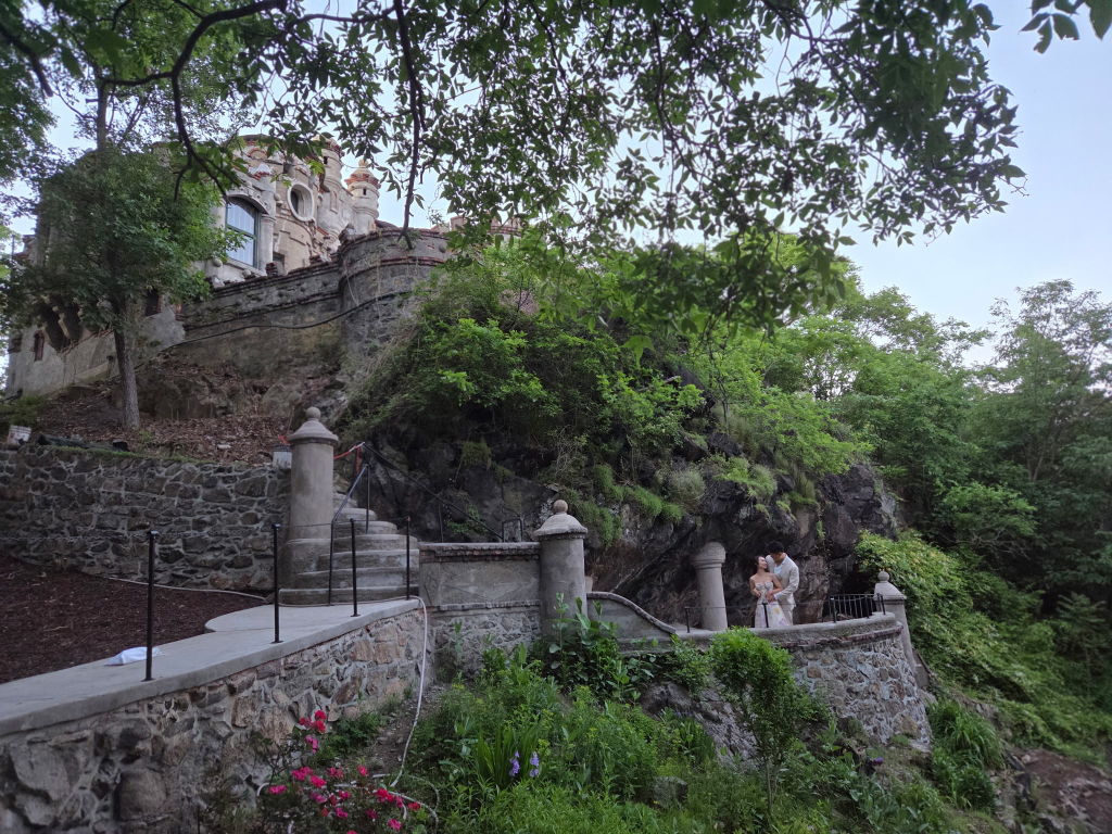 Ribbon-Cutting and Tour at the Restored Grotto at Bannerman Castle