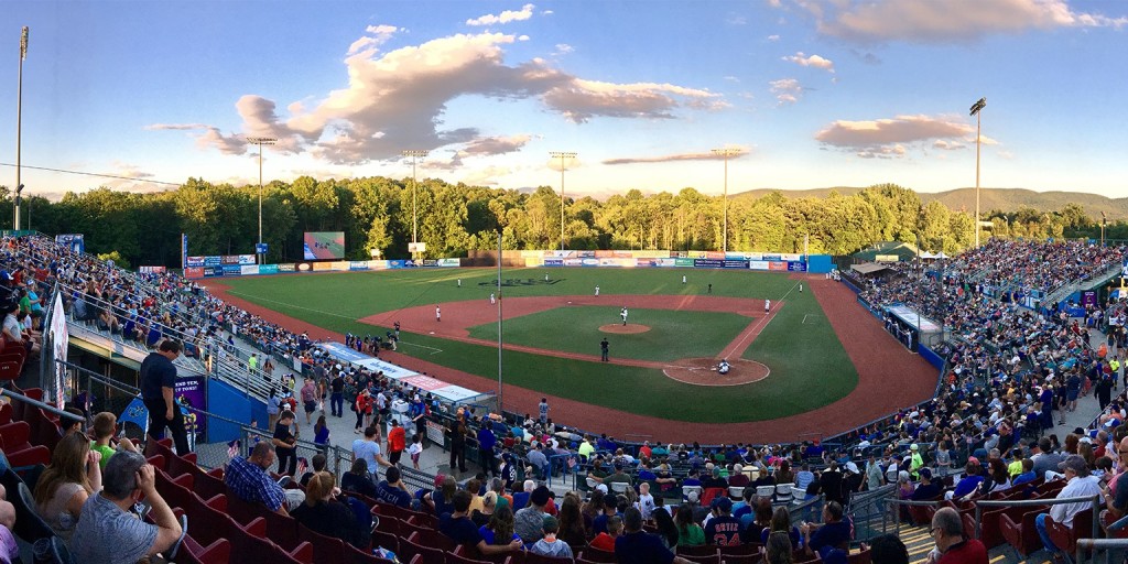 Holiday Craft Fair at the Dutchess Stadium
