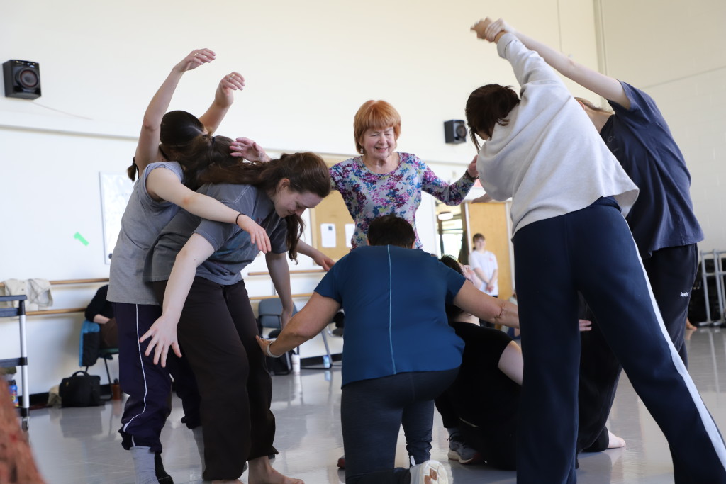 Creative Movement for Families with Pilobolus at Innisfree Garden