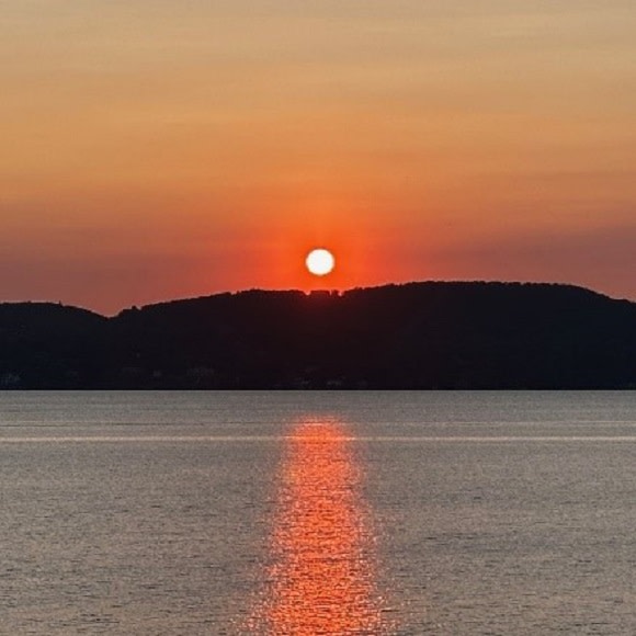 Sunrise Stroll at the Walkway Over the Hudson