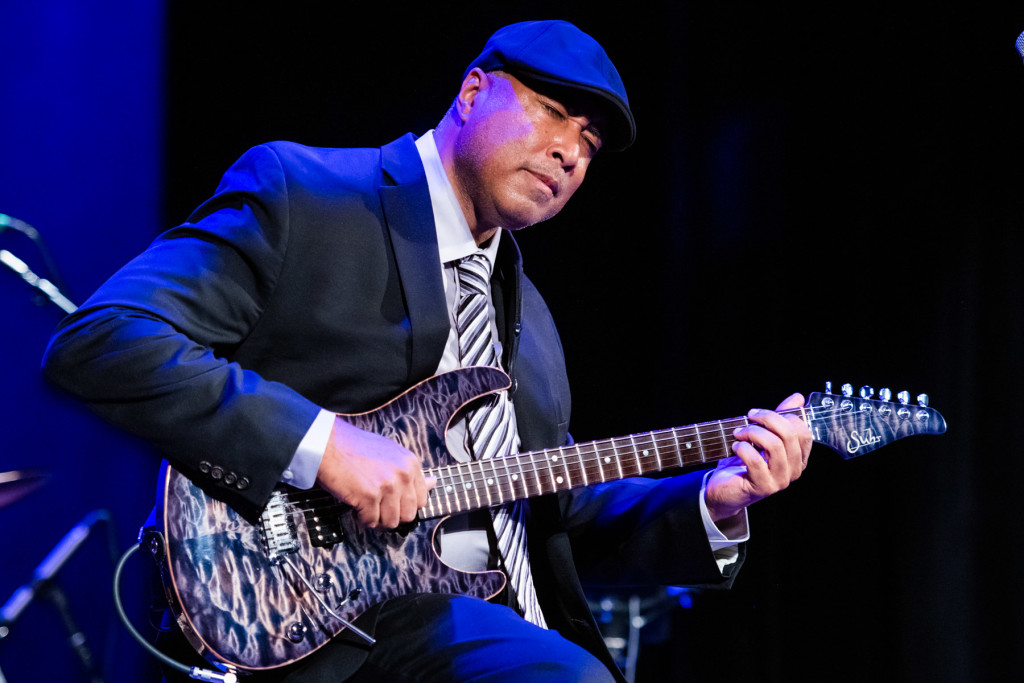 Jazz in the Vineyard: Yankees Legend Bernie Williams Performs at Millbrook Winery
