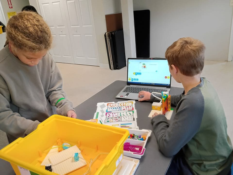 LEGO Robotics at the Mid-Hudson Discovery Museum