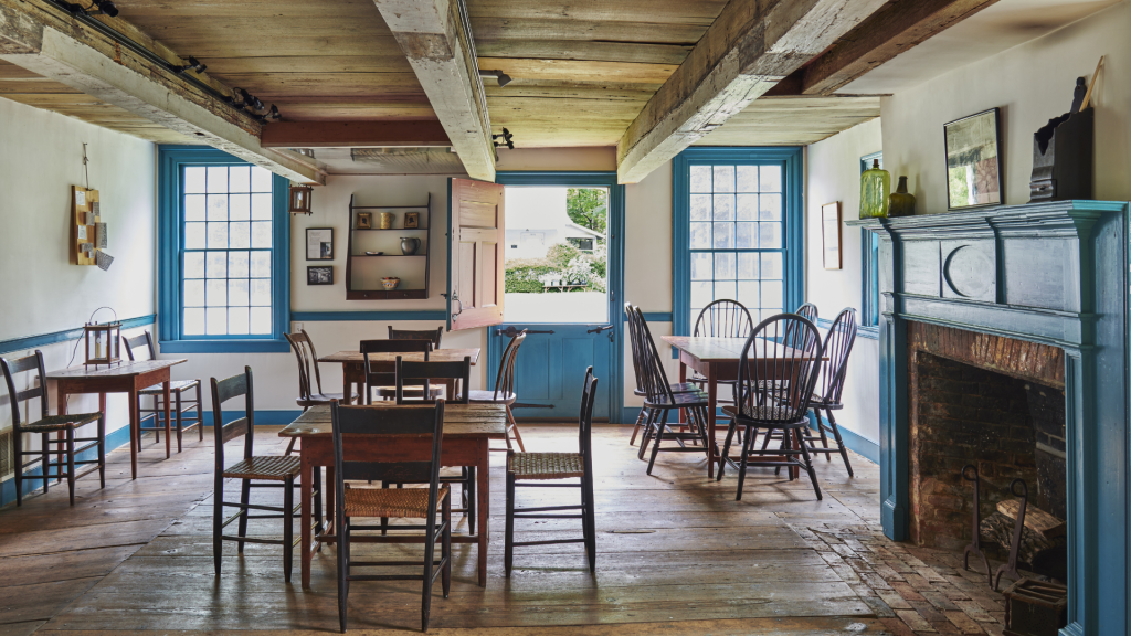 Immersive Tavern Exhibit at Elmendorph Inn