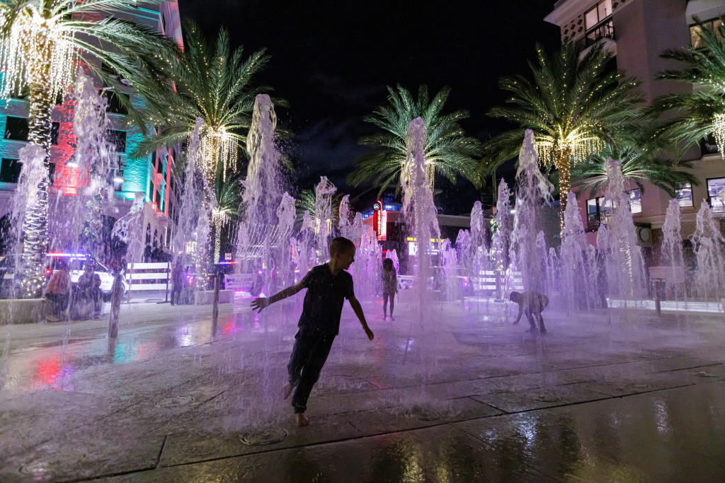 Holiday in Paradise photo