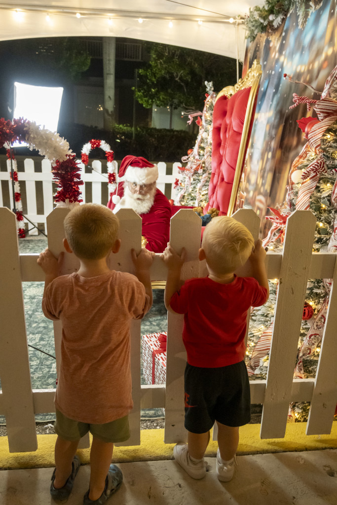 Snapshots with Santa photo