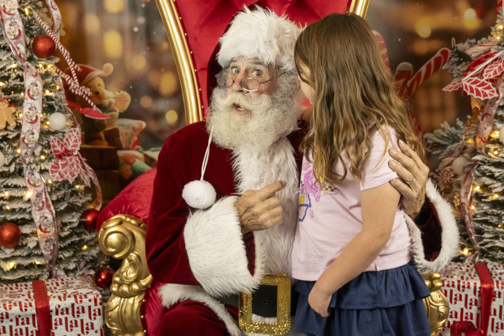 Snapshots with Santa photo