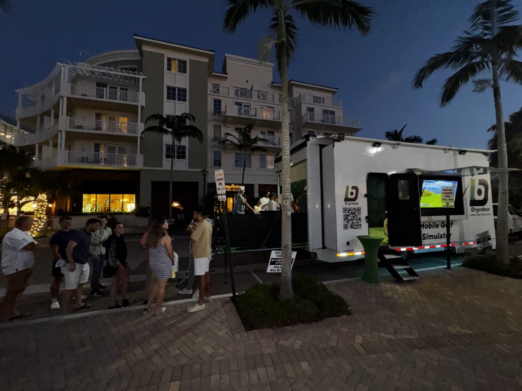 Dia dos Pais no Harbourside com o The Woods x Simulador de Golfe Dryvebox – foto
