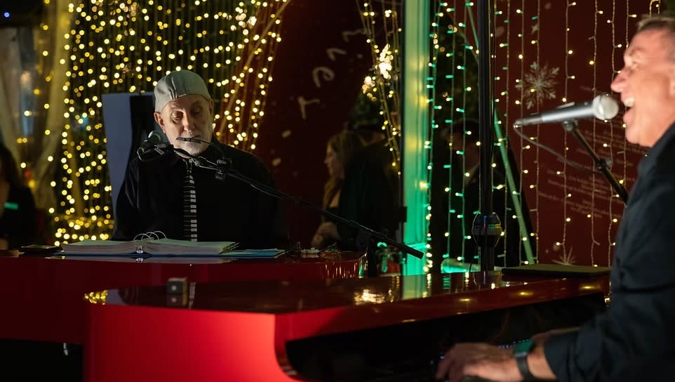 Foto de la Noche de Año Nuevo 2026 con «Ben’s Dueling Piano»