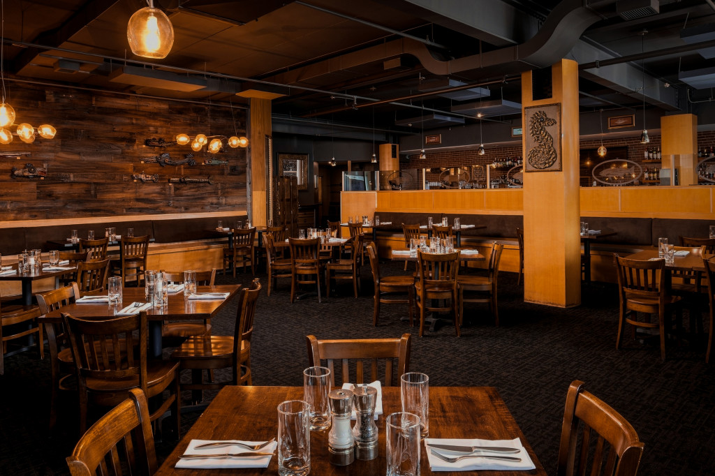 Dining Room. Photo Credit: Peter G. Morneau