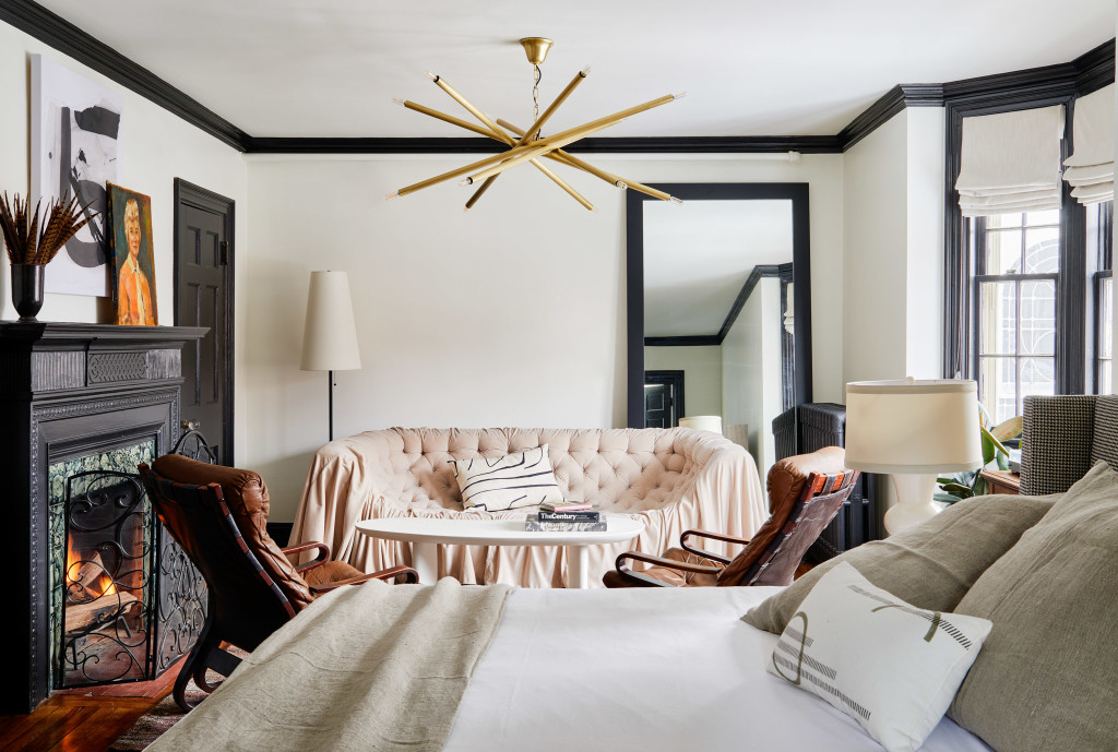 Guest Room. Photo Credit: Read McKendree