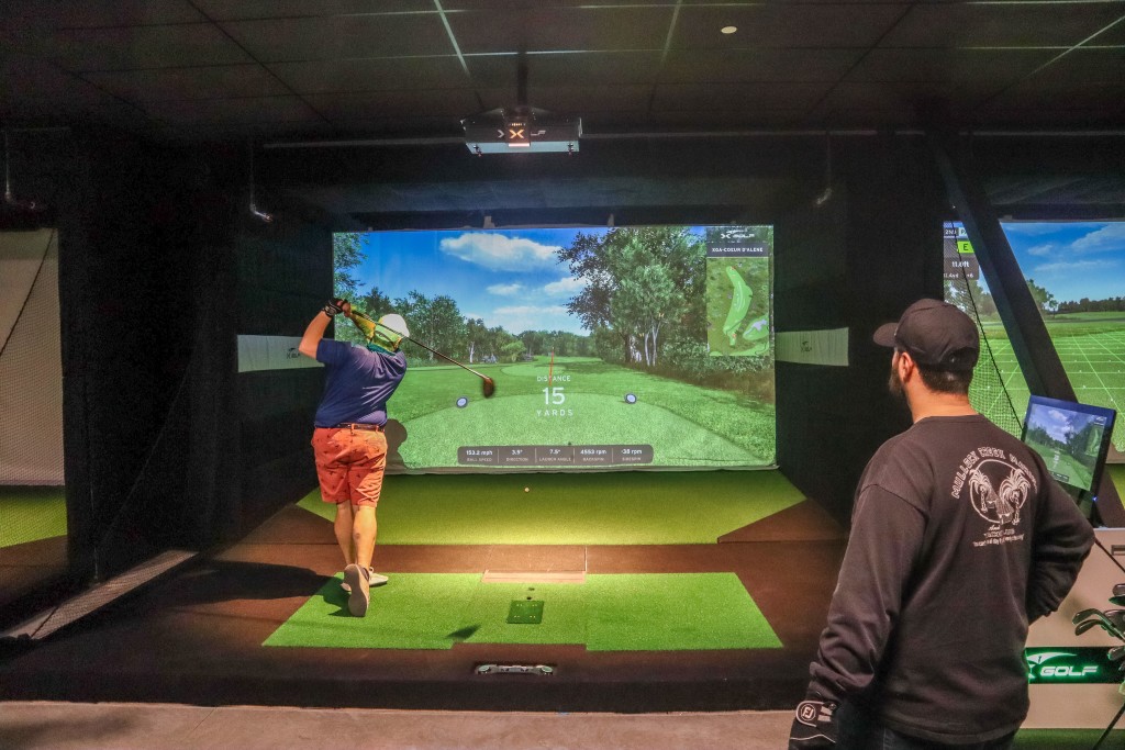 Indoor Golf. Photo Credit: X-Golf Portland