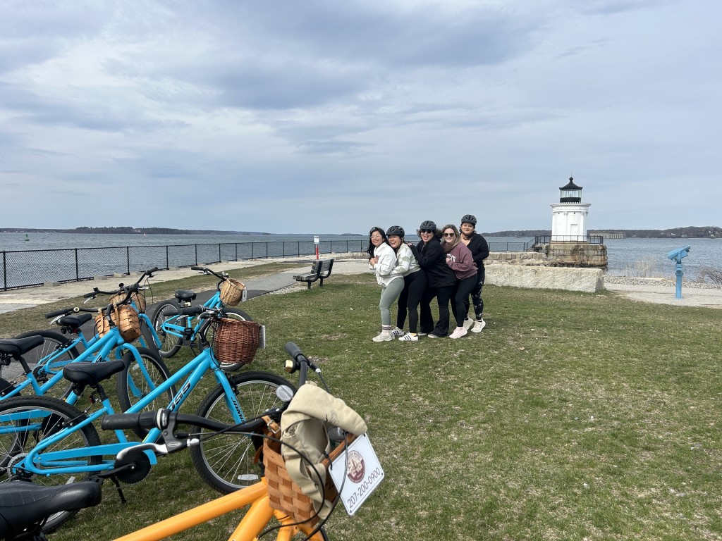 Group at Bug Light. Photo Credit: Leah Day