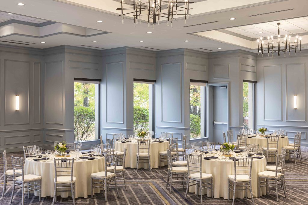 Banquet in Ballroom. Photo Credit: Portland Sheraton at Sable Oaks