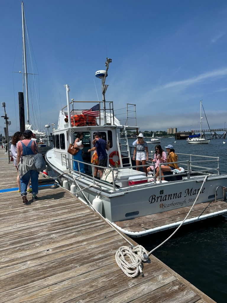 Group Boarding Boat. Photo Credit: Boomerang Yacht Charters