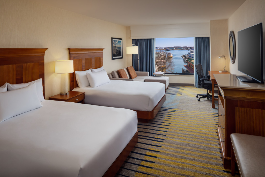 HGI Guestroom. Photo Courtesy of HGI Portland Downtown Waterfront